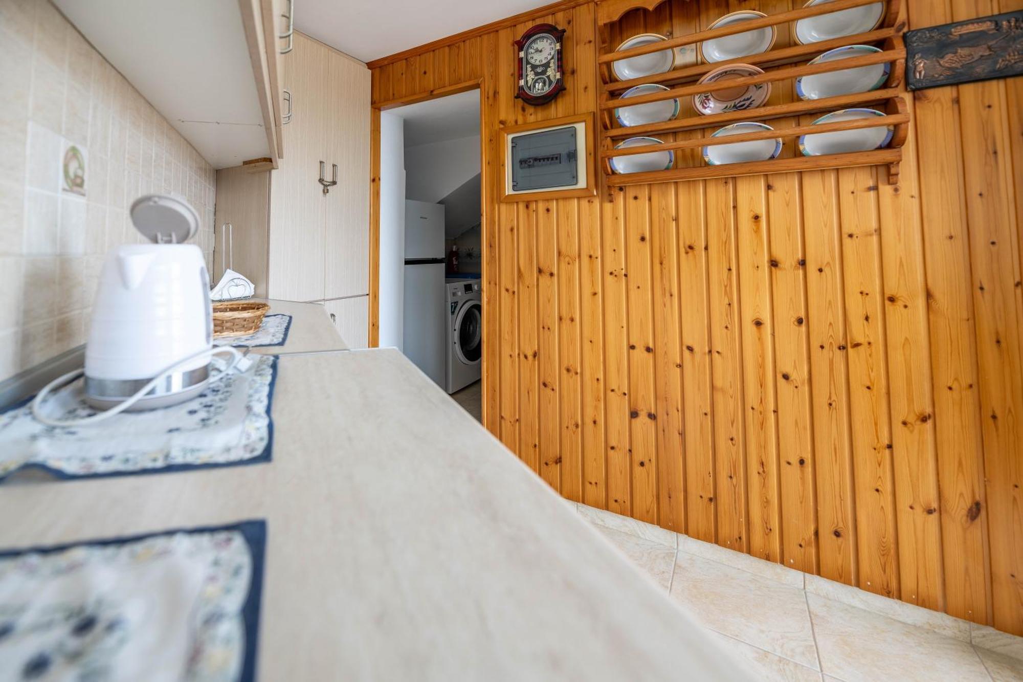 Springs Petronas Apartment Arhángelosz Kültér fotó